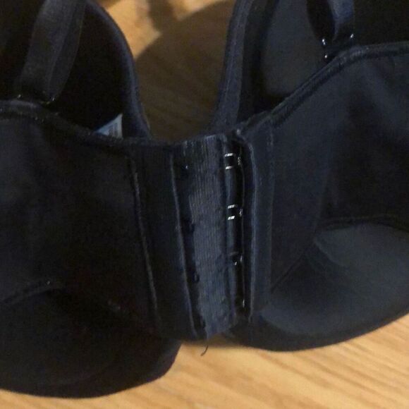 Maidenform black bra crisscross back size 40D - Picture 3 of 4